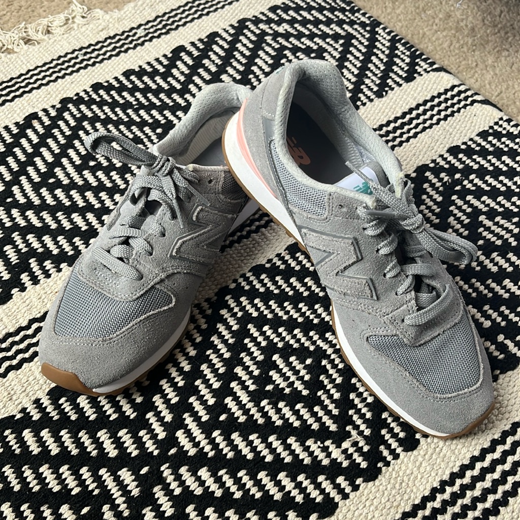 New Balancece 696